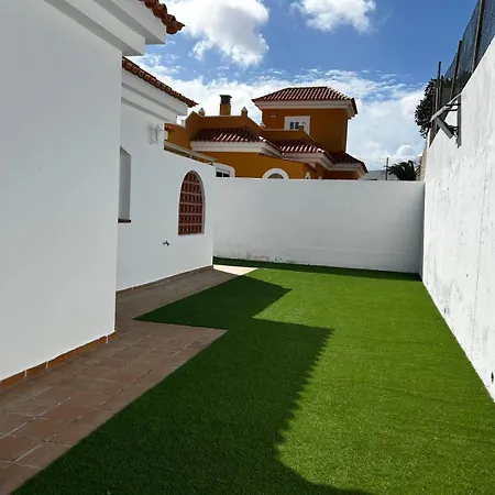 Naipa Golf - Private Pool Βίλα